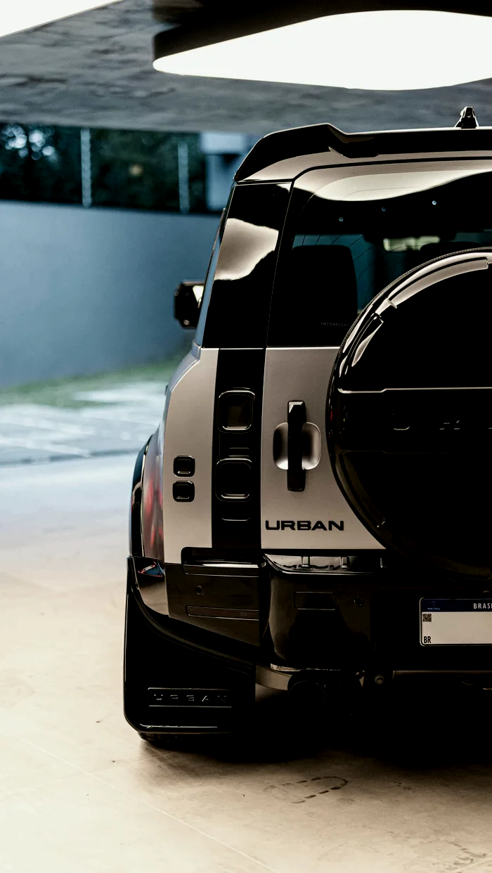 Traseira do Land Rover Defender Urban da MODUZZ